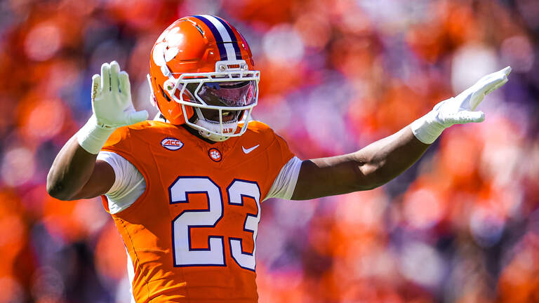Why jersey patches, on-field logos may be ‘on the horizon’ for Clemson football