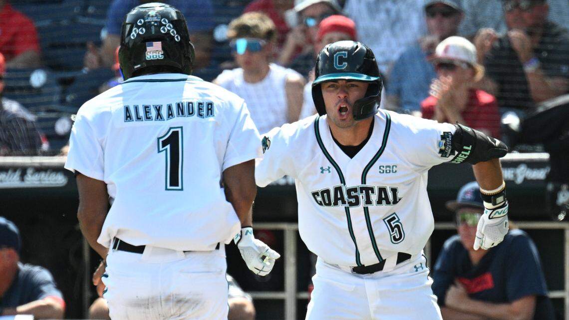 Clutch Chants: Coastal Carolina rallies past Arizona in CWS opener