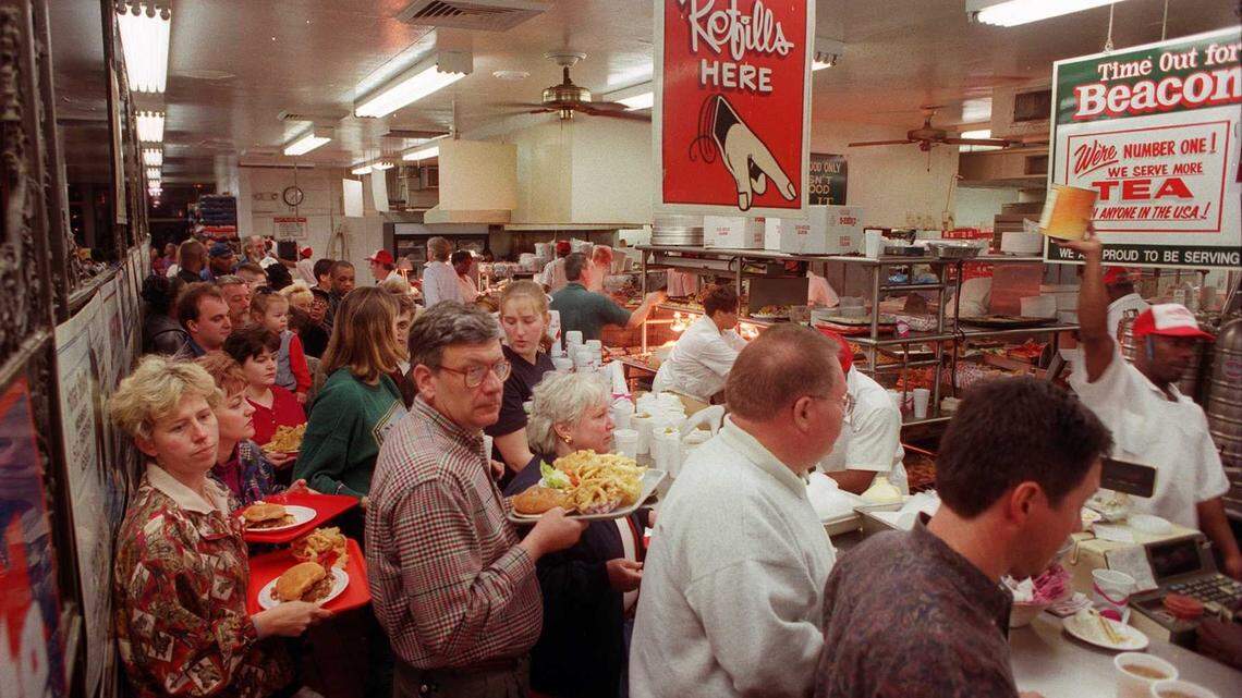 You can expect long lines at the popular Spartanburg diner, The
Beacon.   Friday and Saturday nights are extremely busy with double and triple
lines  forming.