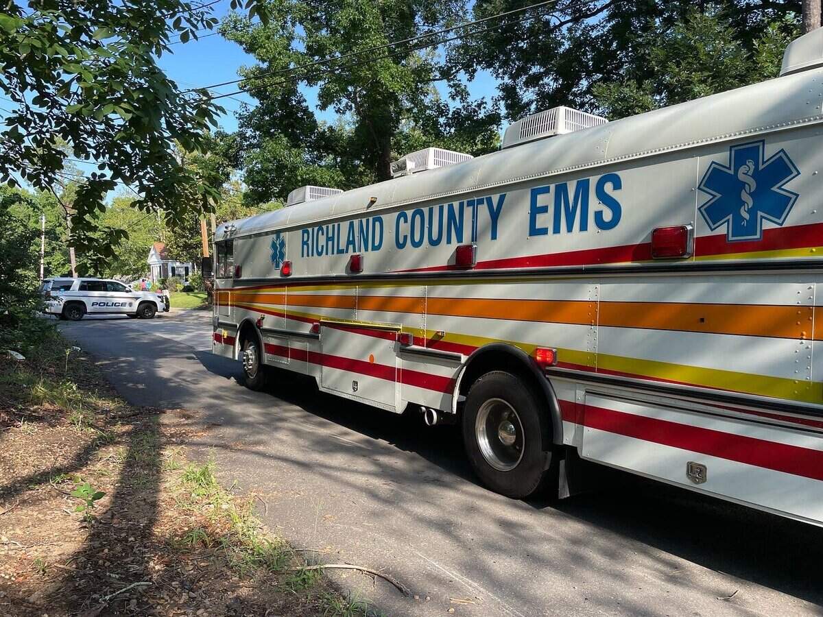 A Comet bus crashed in Columbia, according to the fire department.