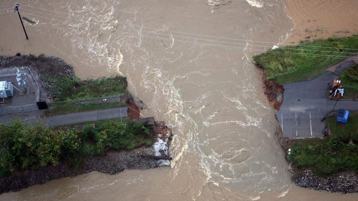 Debby may dump more rain on parts of SC than first predicted, new forecast shows