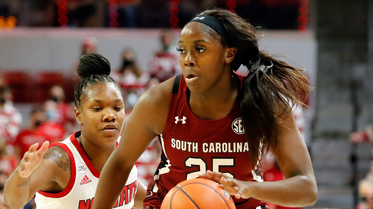 South Carolina’s Raven Johnson left the game Friday night in the first quarter.