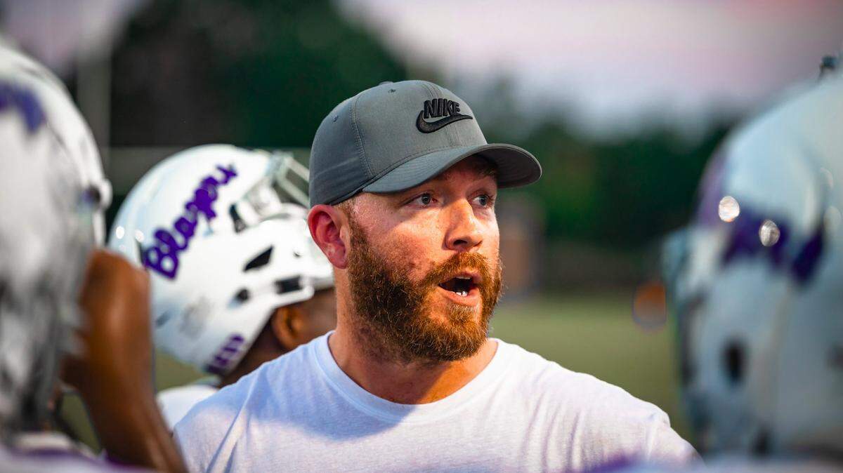 Ridge View defensive cooedinator Robert O’Connell has been named new football coach at Westwood High School.