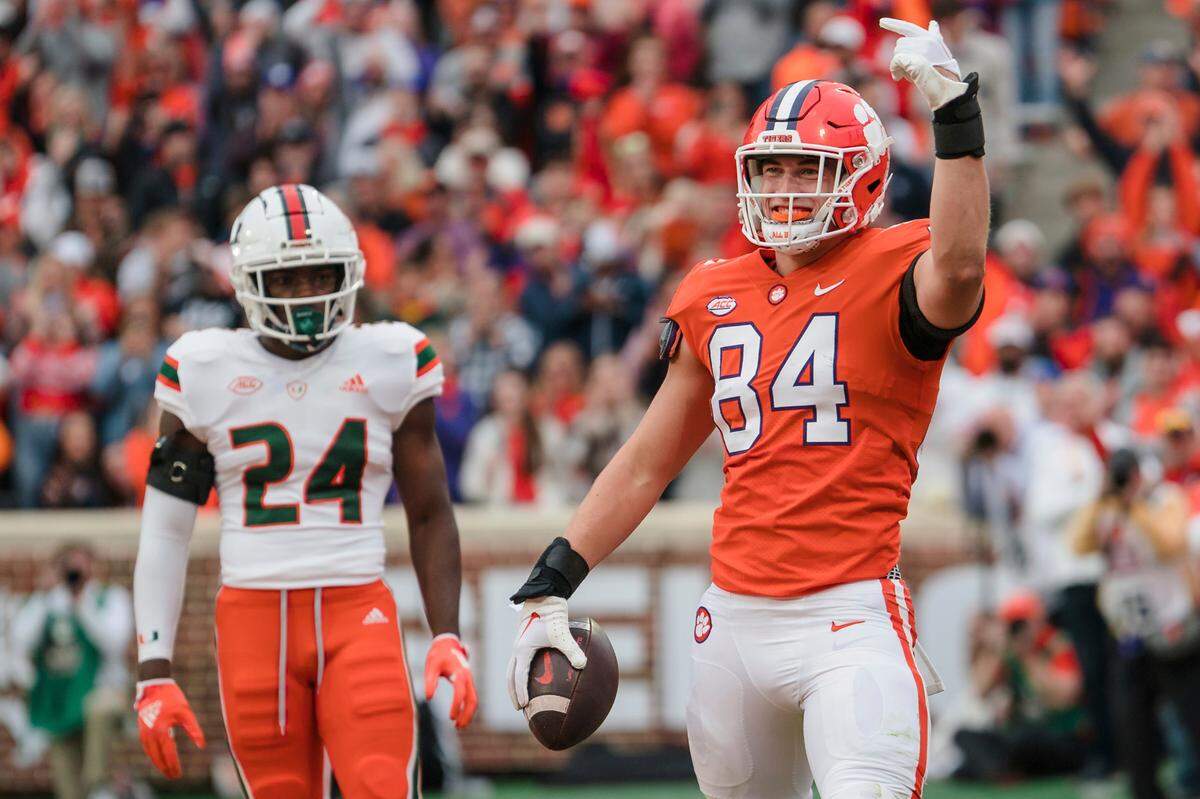 Clemson tight end Davis Allen celebrates after scoring a touchdown in the first half of an NCAA college football game against Miami on Saturday, Nov. 19, 2022, in Clemson, S.C. (AP Photo/Jacob Kupferman)