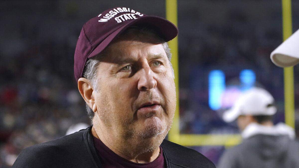 Mississippi State coach Mike Leach