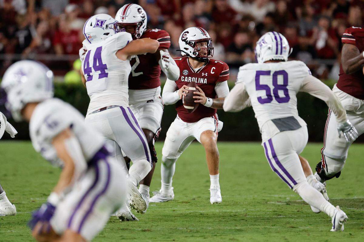 South Carolina quarterback Spencer Rattler (7) plays Furman at Williams-Brice Stadium on Saturday, September 9, 2023.