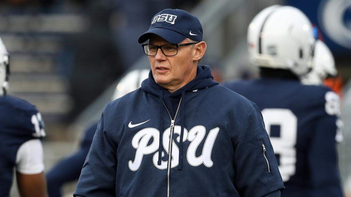 Penn State defensive coordinator Tom Allen