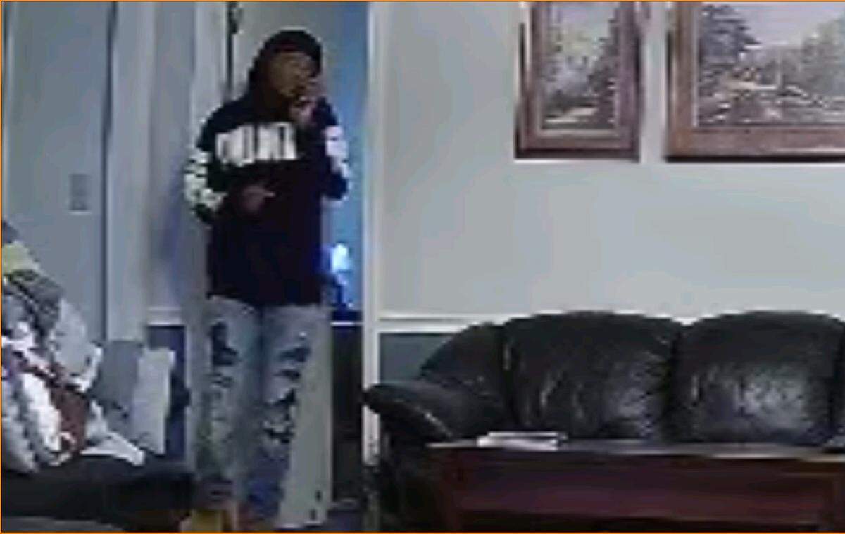 The Laurens County Sheriff’s Office is looking for two men accused of using a fake check to buy a classic Chevy Corvette.