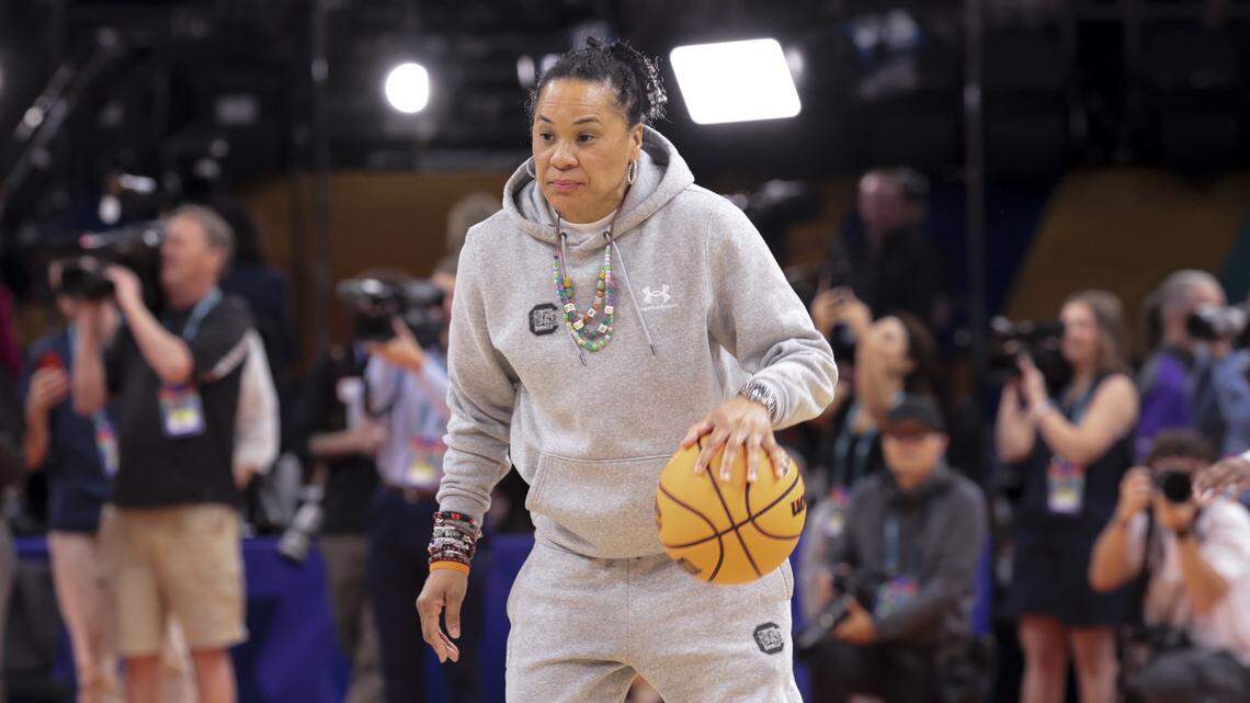 South Carolina WBB vs. UCLA in national title game: How to watch, top storylines