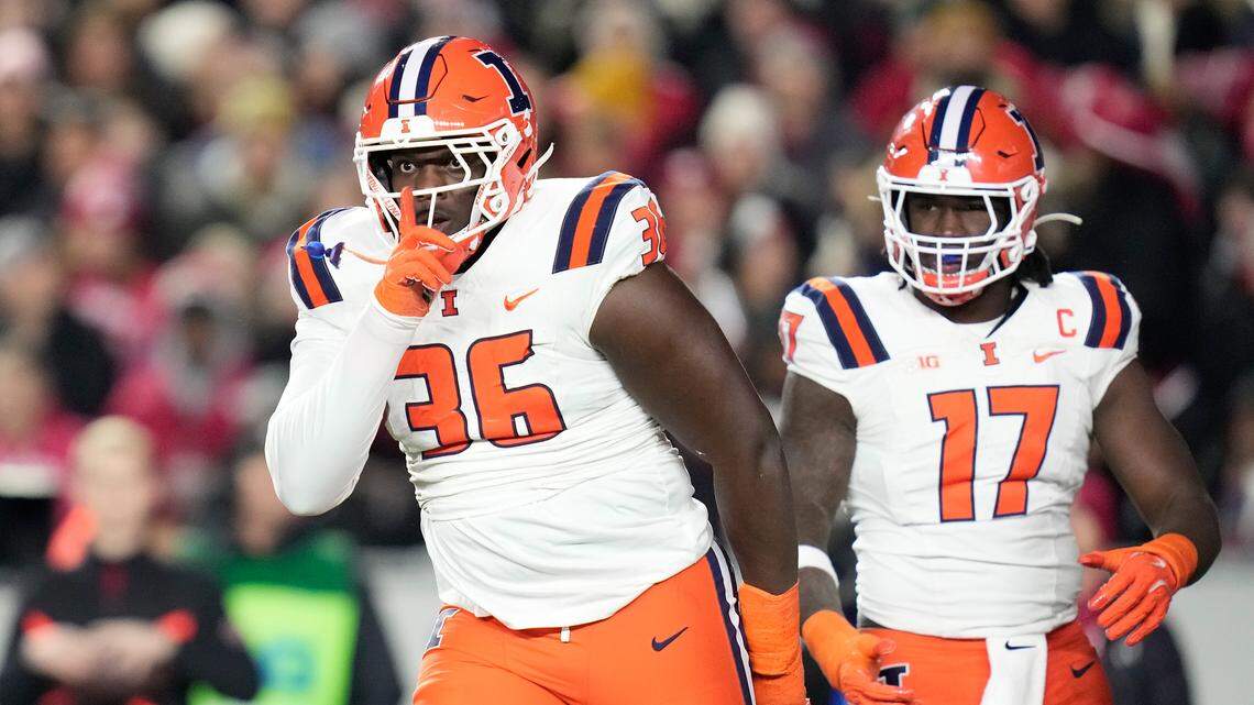 MADISON, WISCONSIN - NOVEMBER 22: Tomiwa Durojaiye #36 of the Illinois Fighting Illini reacts after a sack in the first quarter against the Wisconsin Badgers at Camp Randall Stadium on November 22, 2025 in Madison, Wisconsin.