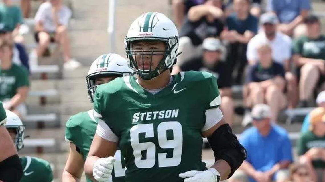 Stetson OL Vincent Chen commits to South Carolina football | The State