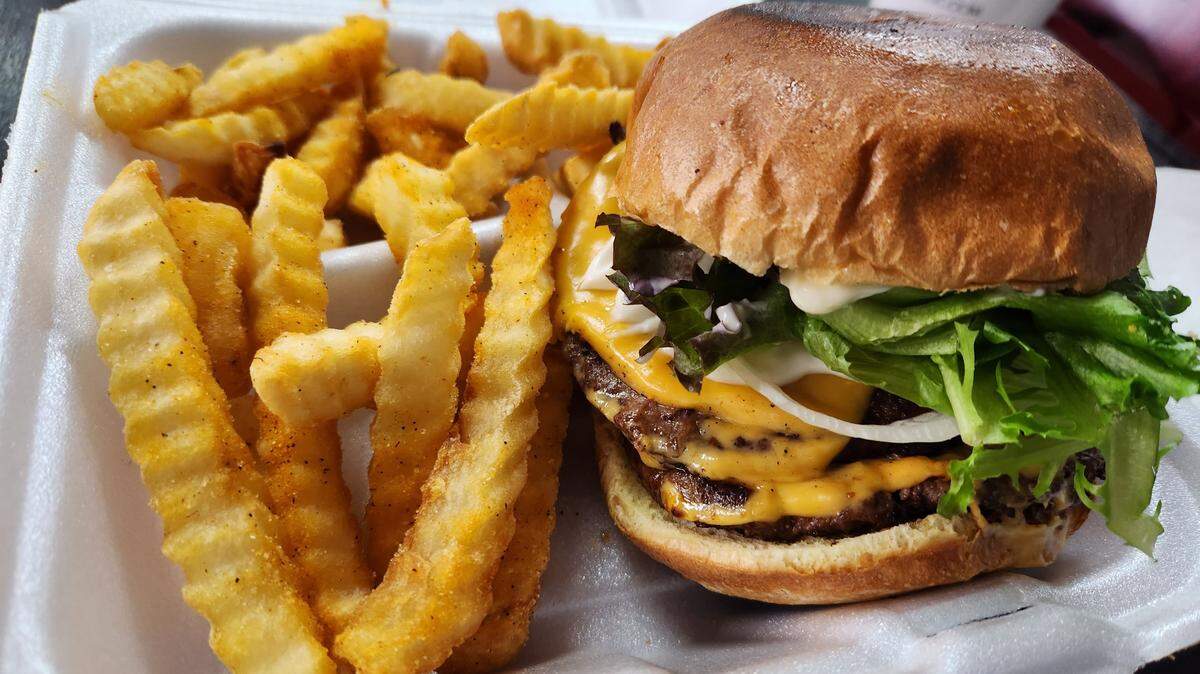 Roy’s Grille has reopened in a new location at 7971 N. Woodrow St. in Irmo.