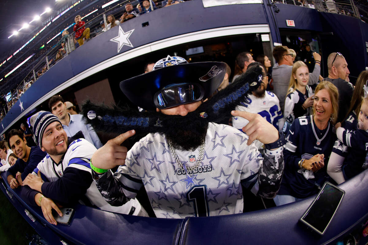 Field-level luxury suites are among the features at the home of the Dallas Cowboys.