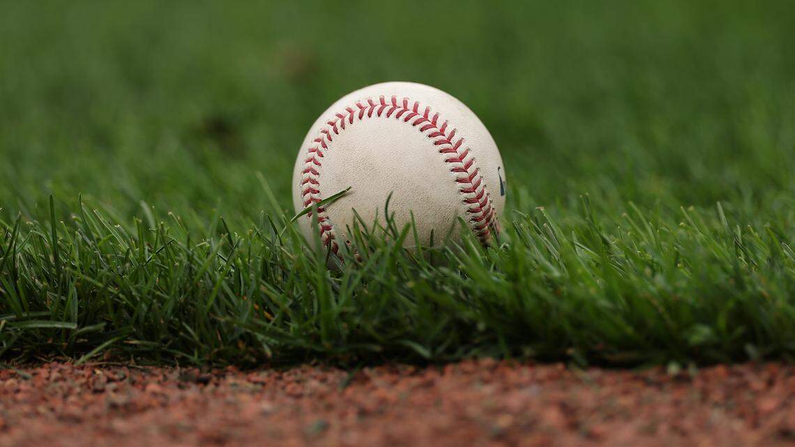 River Bluff baseball wins wild one over rival; CN drops SCISA championship opener
