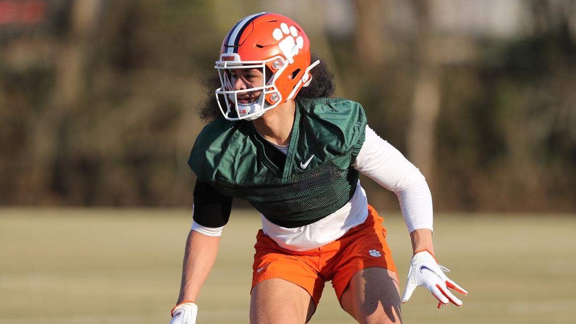 Clemson football’s Lannden Zanders at spring practice on March 2, 2022.
