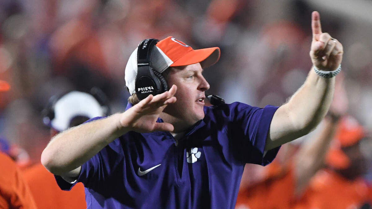 Clemson defensive coordinator Wes Goodwin