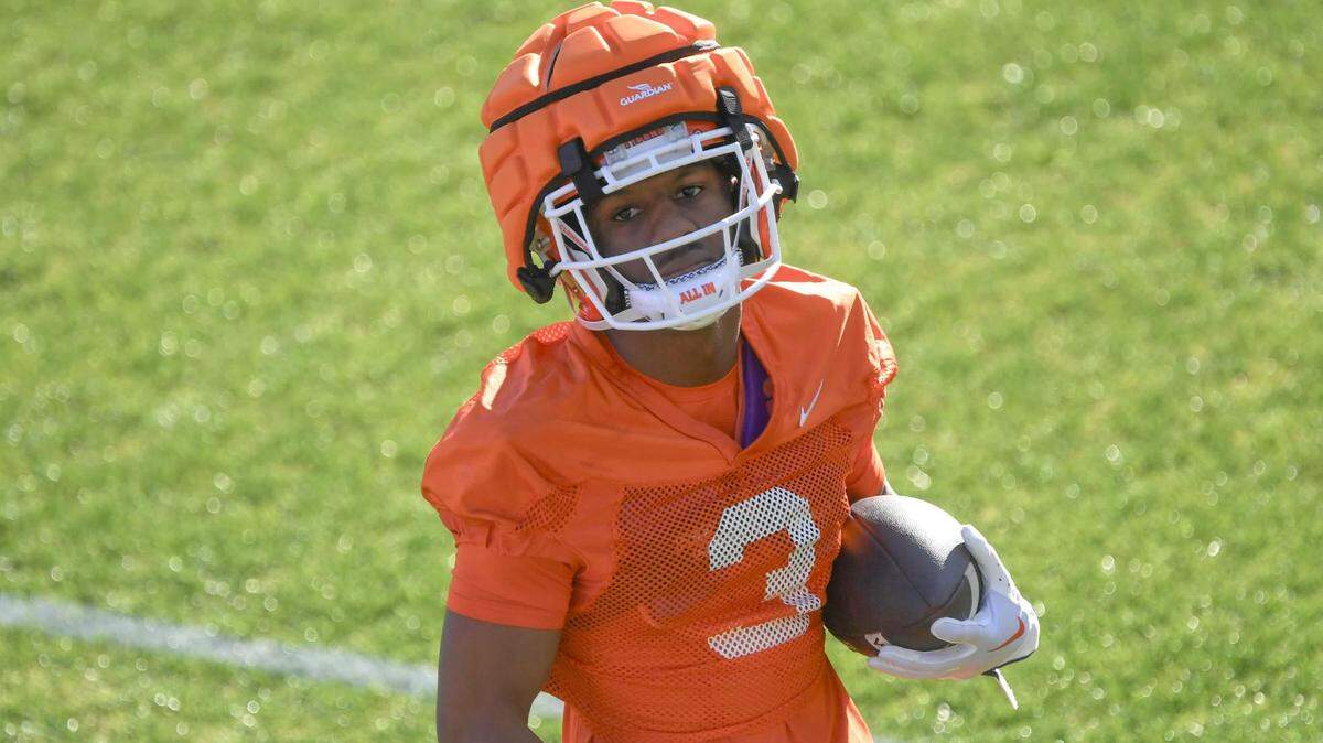 Marquise Henderson (C