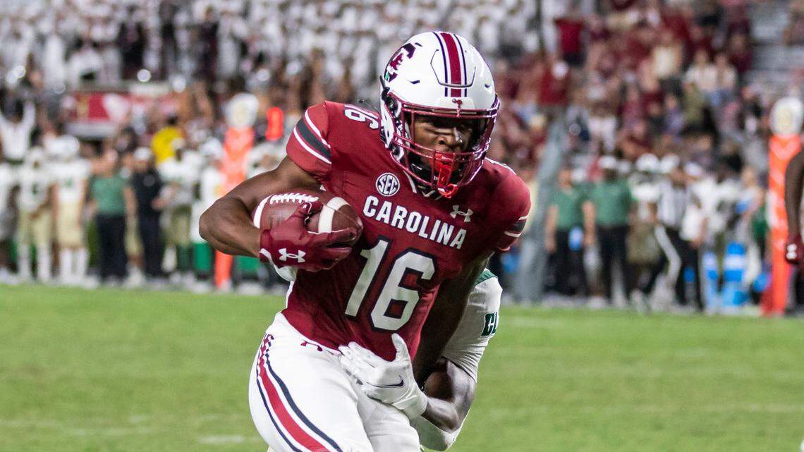 South Carolina wide receiver Corey Rucker (16) carries the ball in for a touchdown again the University of North Carolina at Charlotte at Williams-Brice Stadium in Columbia, SC on Saturday, Sept. 24, 2022.