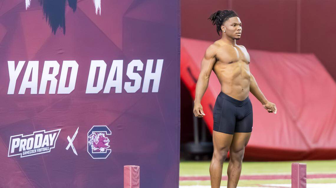 DQ Smith displays his strength at Gamecocks’ Pro Day. Will he get NFL opportunity?