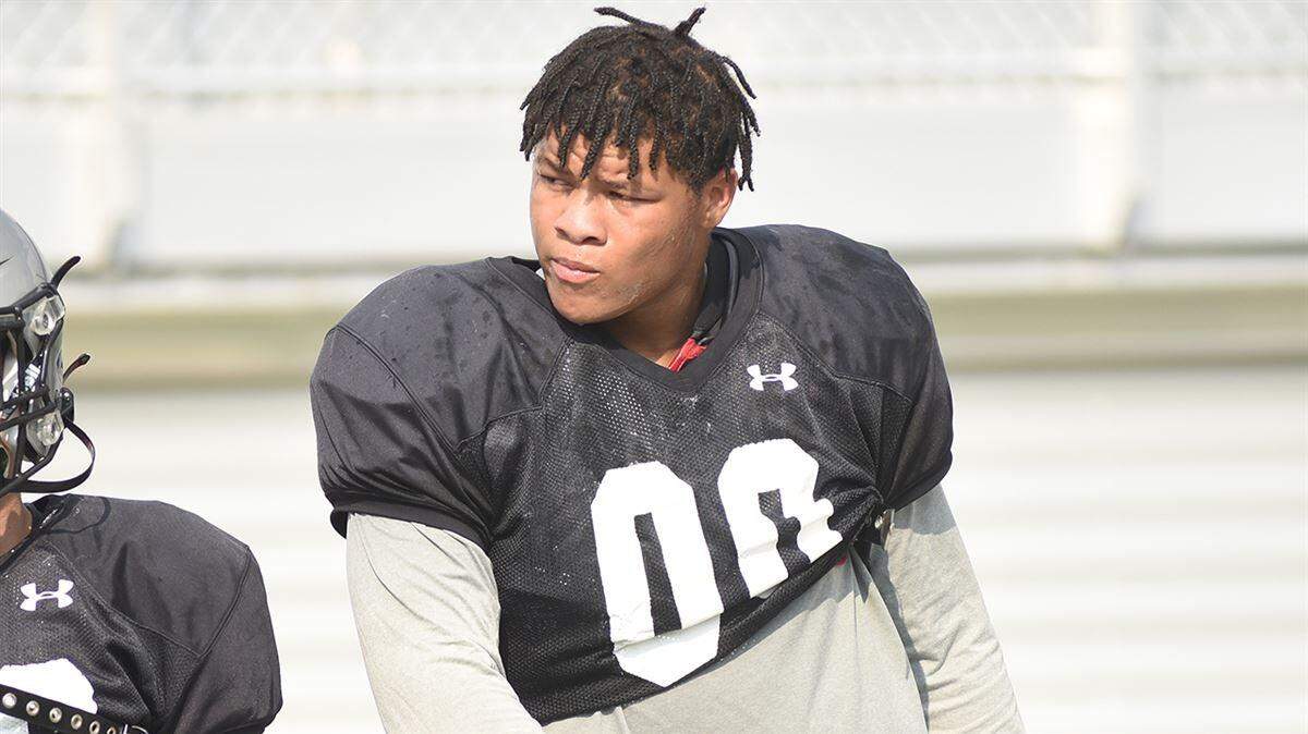 Five-star defensive line recruit Peter Woods plays at Thompson High School in Alabama and is the top uncommitted target on Clemson’s 2023 recruiting board.
