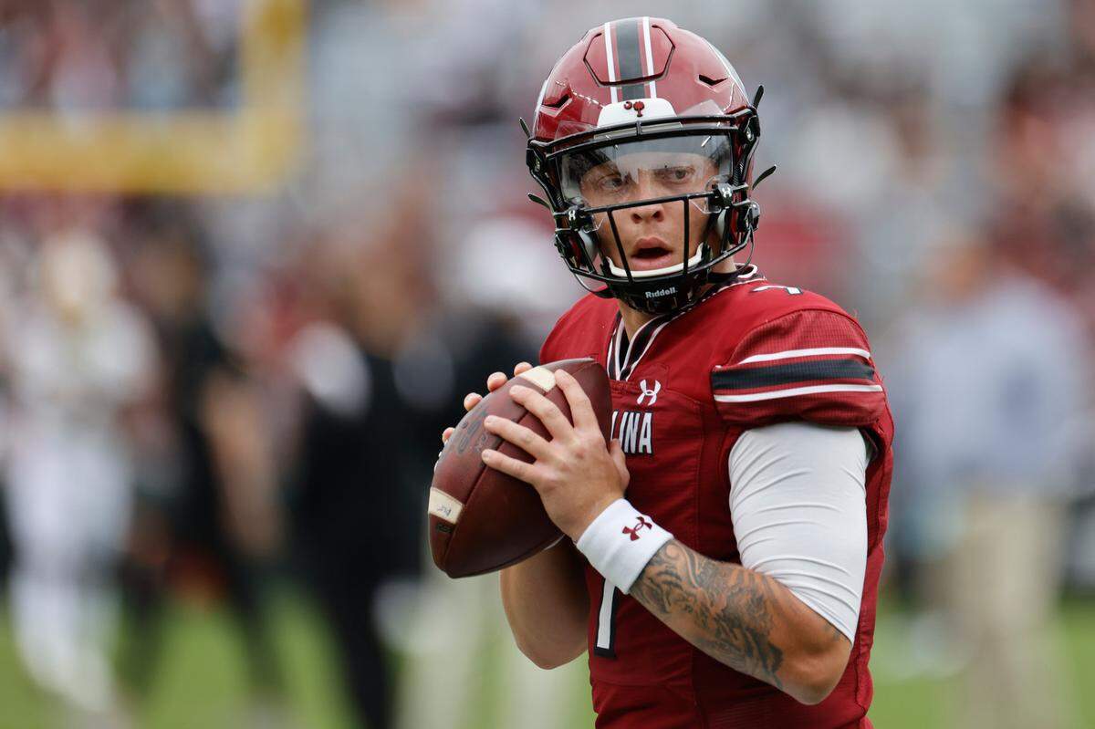 South Carolina Gamecocks quarterback Spencer Rattler (7) practices before playing Missouri on Saturday, October 29, 2022.