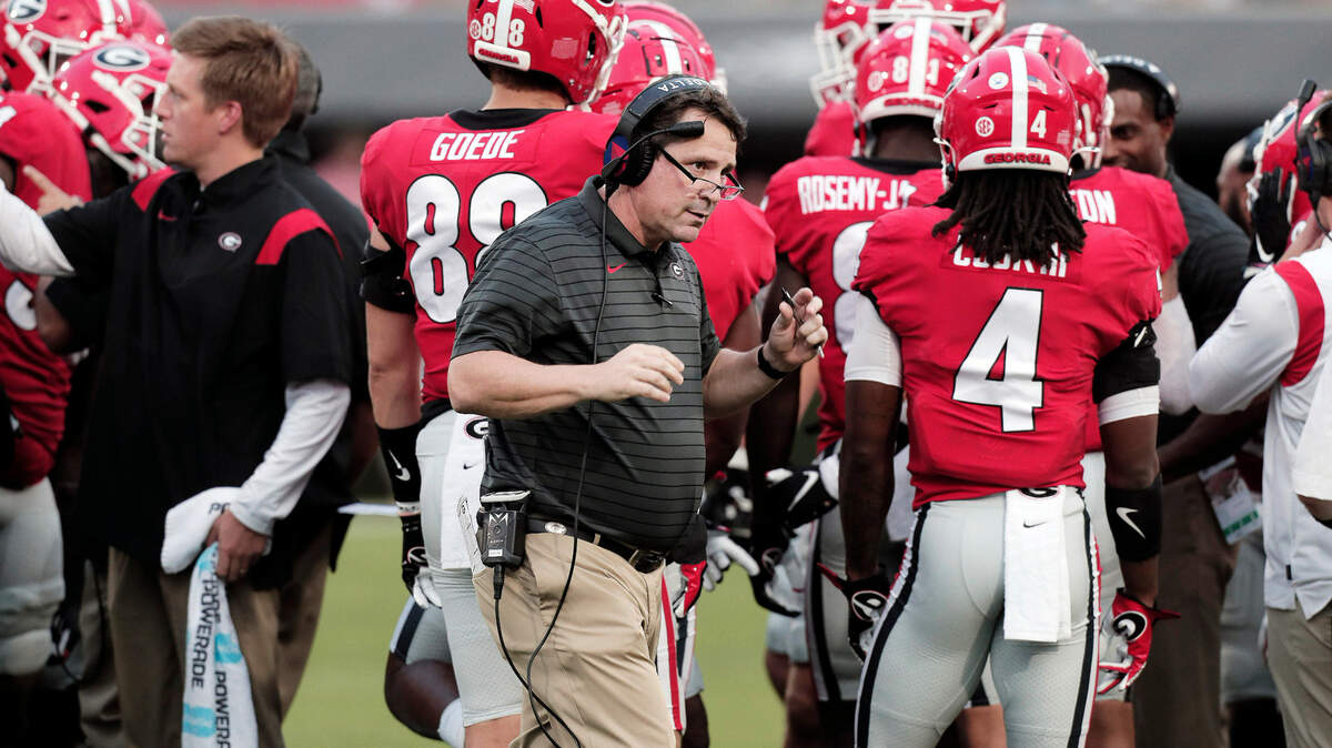 Former South Carolina head coach Will Muschamp works with his new team, the Georgia Bulldogs, at Sanford Stadium on Saturday, September 18, 2021.