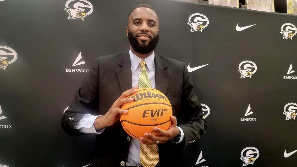 Former Gamecock lands head coaching job with Midlands program that’s on the rise