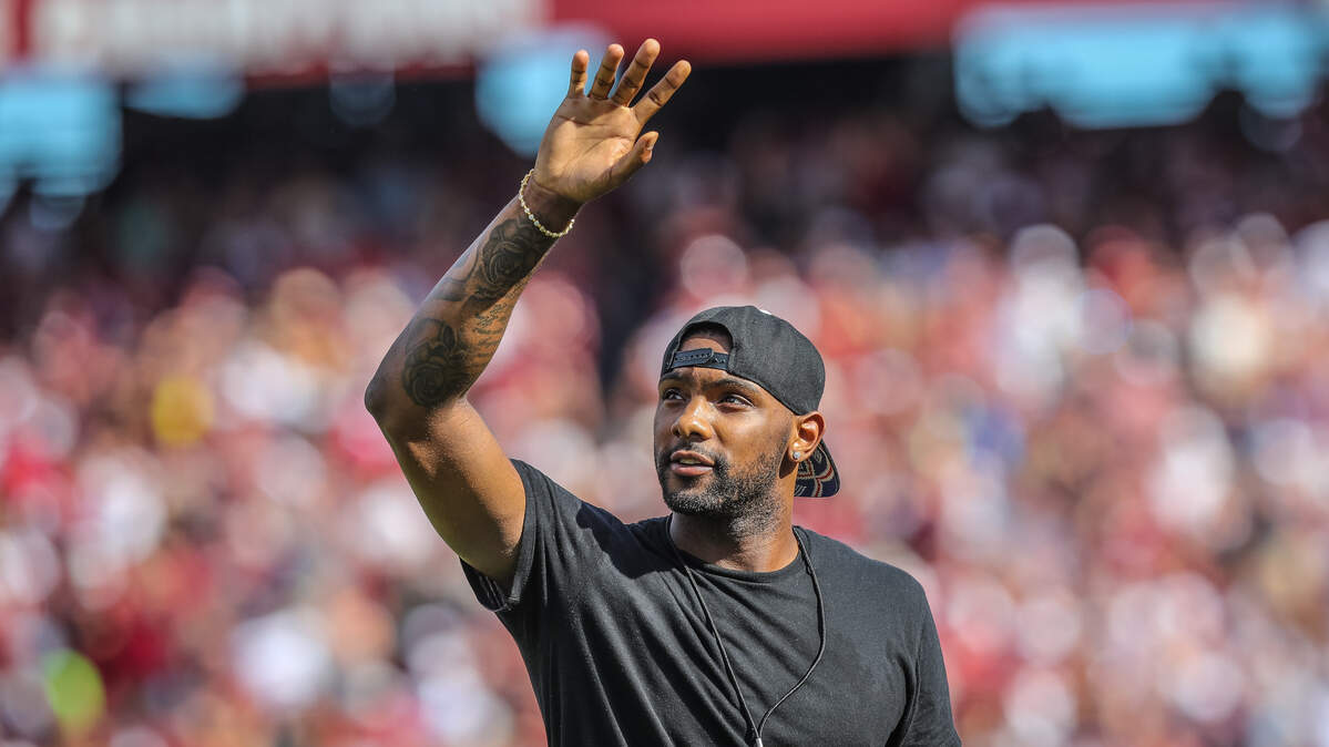 Former USC basketball player Sindarius Thornwell acknowledges the crowd at the Georgia game at Williams-Brice Stadium in Columbia, SC, Saturday, September 08, 2018.