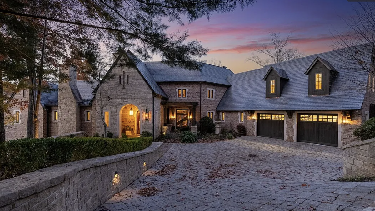 This SC lakefront home has an asking price of $9,250,682.