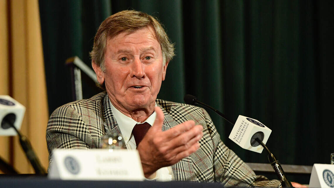 Spurrier ‘hoping and praying’ Meyer’s wife didn’t tell him about violence allegations