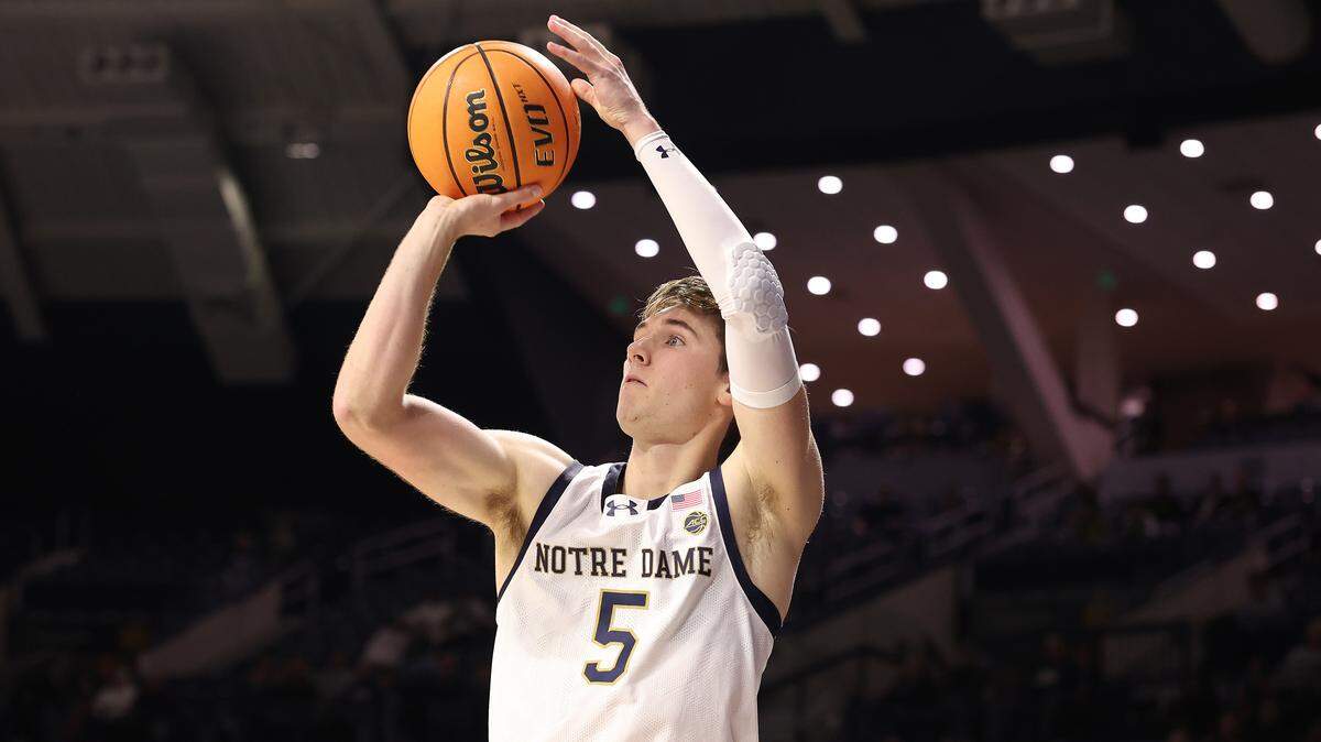 Notre Dame’s Cole Certa (5)