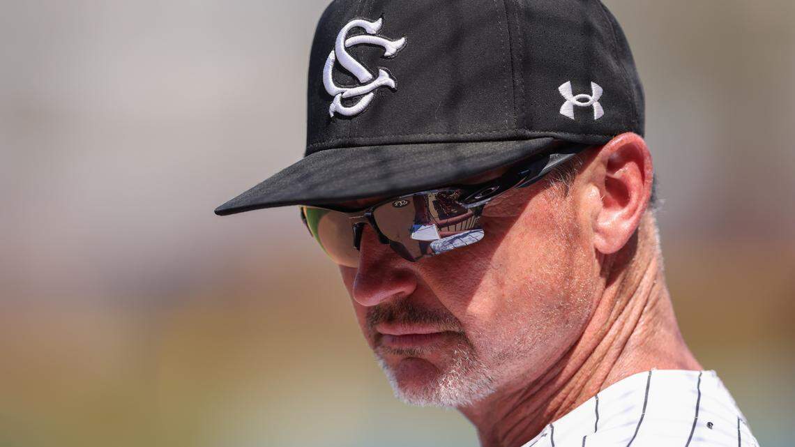 Border battle vs. No. 13 UNC gets away from Gamecocks in Charlotte