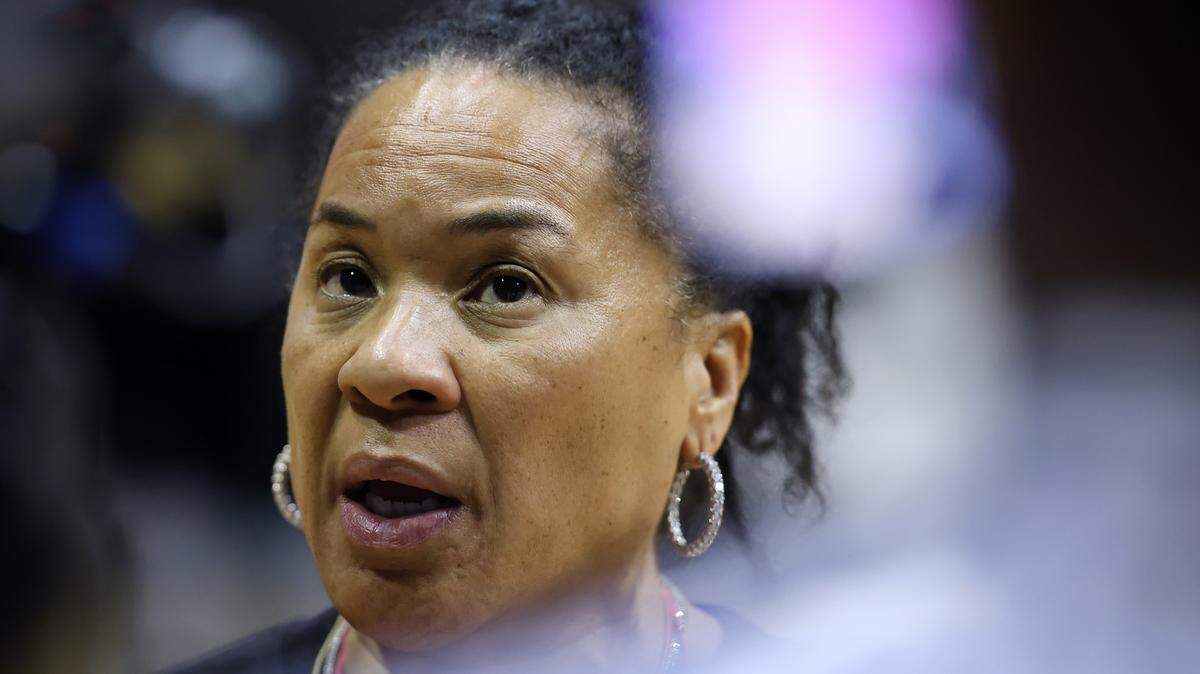 Dawn Staley at South Carolina women's basketball practice on Monday, Sept. 22, 2025.