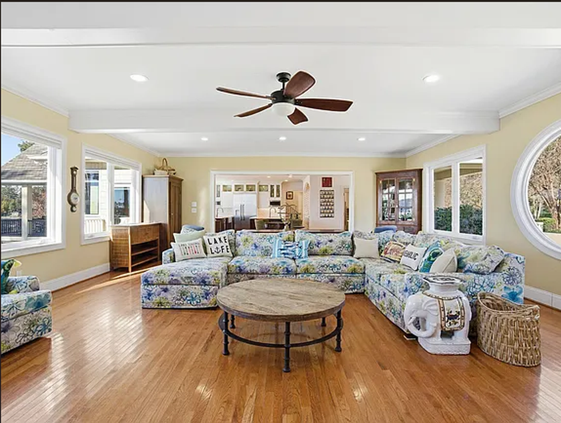 Inside the $7 million house on Lake Murray now listed for sale on Zillow.