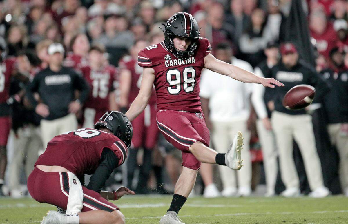 South Carolina’s Kai Kroeger and Mitch Jeter during the Gamecocks’ Oct. 22, 2022 game against Texas A&M at Williams-Brice Stadium.