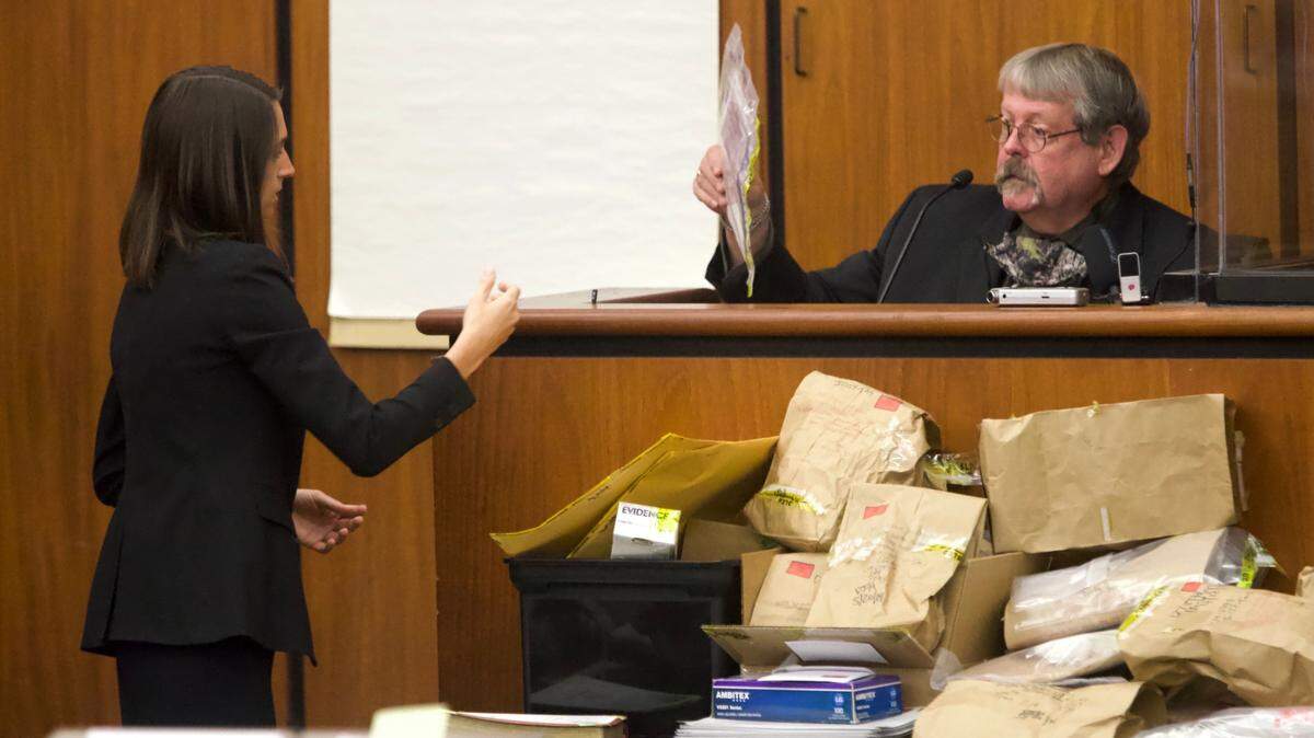 Rowland likely wrote cryptic murder note about gas, duct tape, matches, expert says