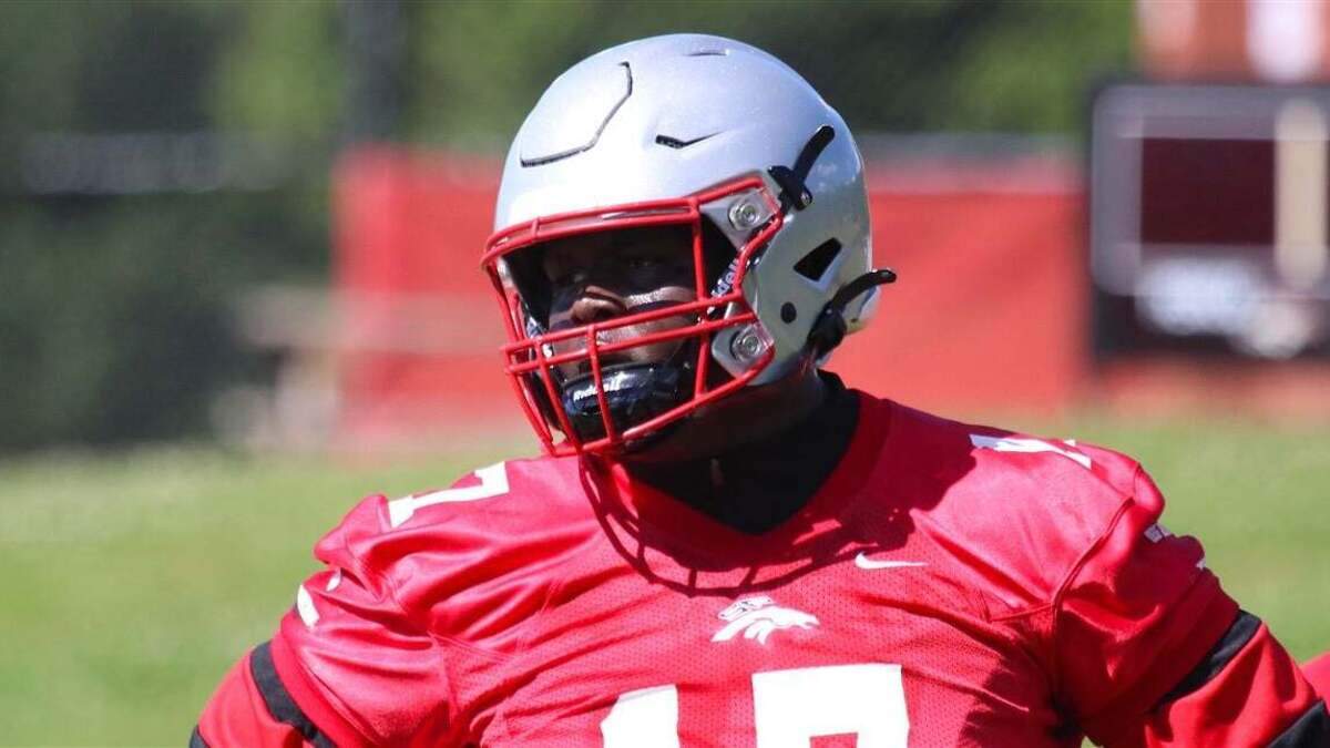 South Pointe’s Anthony Baxter committed to South Carolina.