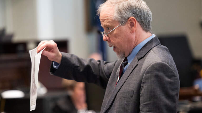Timeline puts Murdaugh at crime scene, SC prosecutor says in closing argument