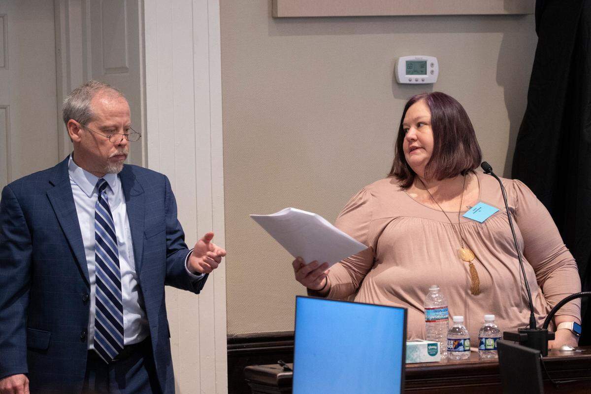 Prosecutor Creighton Waters questions Annette Griswold, Alex Murdaugh’s former paralegal, in the double murder trial of Alex Murdaugh at the Colleton County Courthouse in Walterboro on Day 13 of Wednesday, Feb. 8, 2023. Andrew J. Whitaker/The Post and Courier/Pool