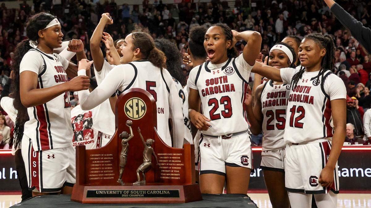 The Gamecocks celebrate their fourth SEC regular season championship after beating Kentucky at the Colonial Life Arena on Sunday, March 2, 2025.