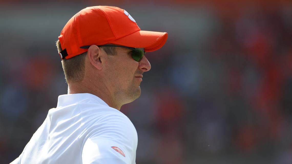 Clemson assistant coach Jeff Scott in 2018