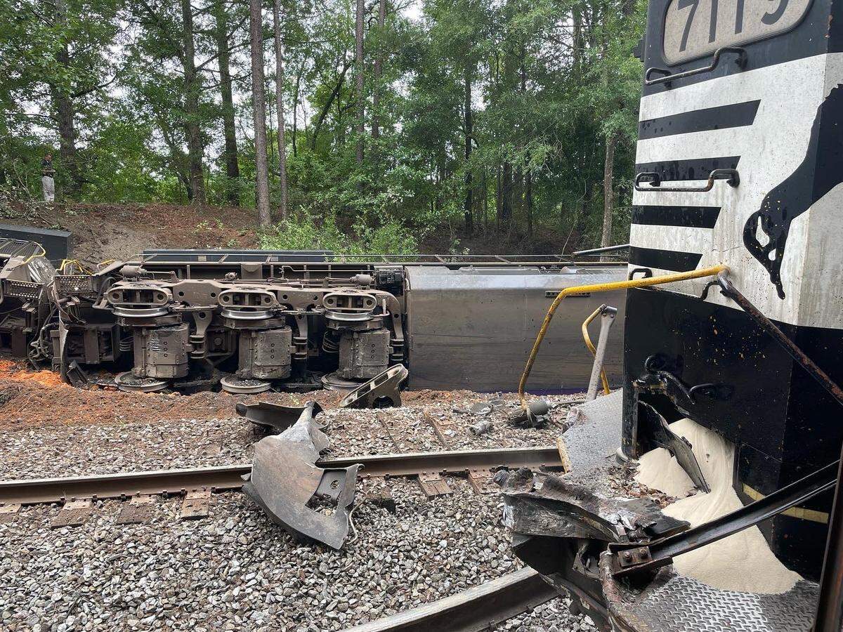 Images from the scene of a train derailment in Columbia.
