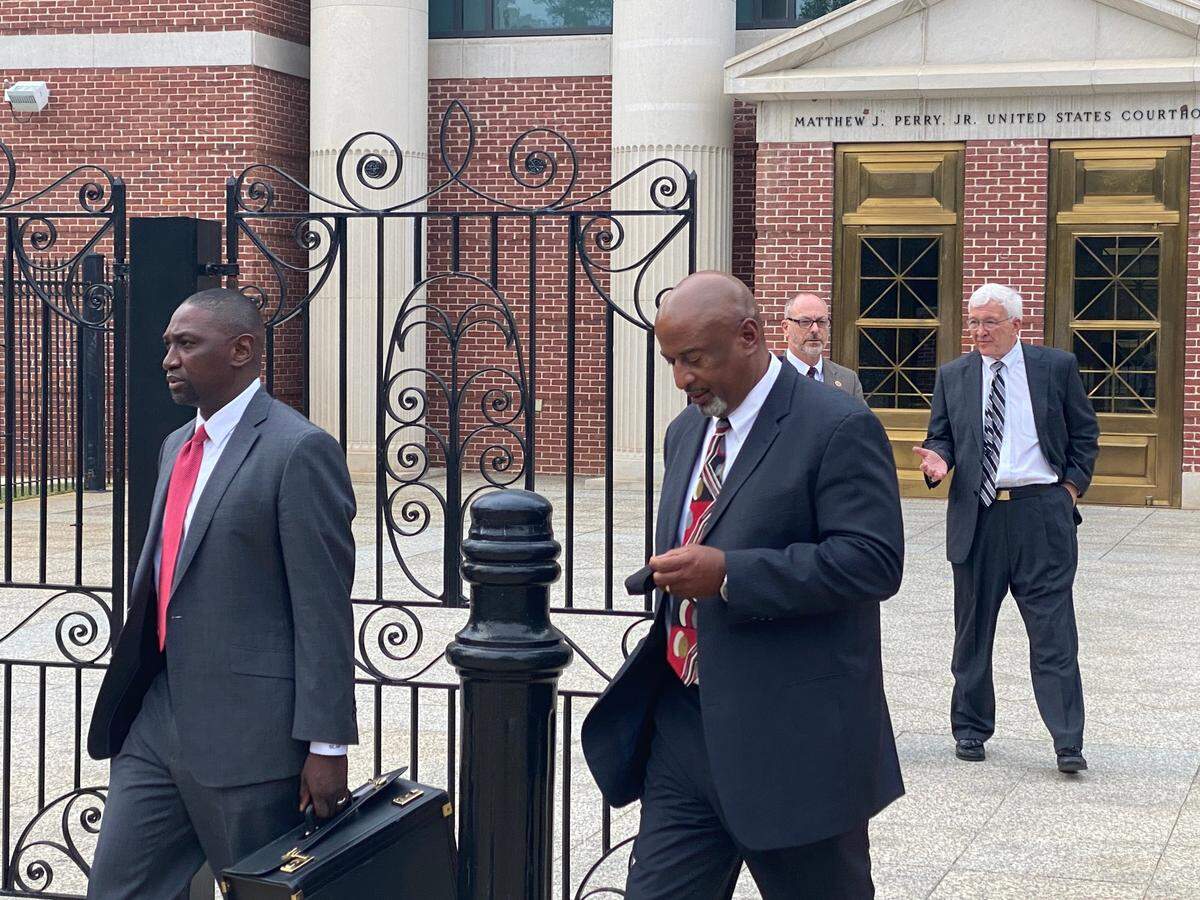 Former Chester County Sheriff Alex Underwood (center) leaves federal court in Columbia. His lawyer, Stanley Myers, is on the left. Another Underwood lawyer, Jake Moore, is on the right.