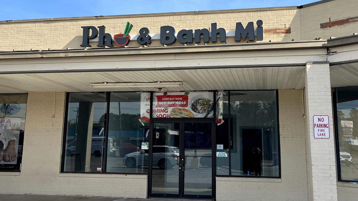 Pho and Banh Mi is set to take the place of a country buffet, serving its titular dishes to West Columbia.