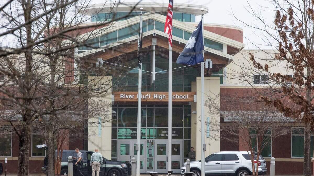 Lexington high school hosts first GOP stump stop for Senate | The State