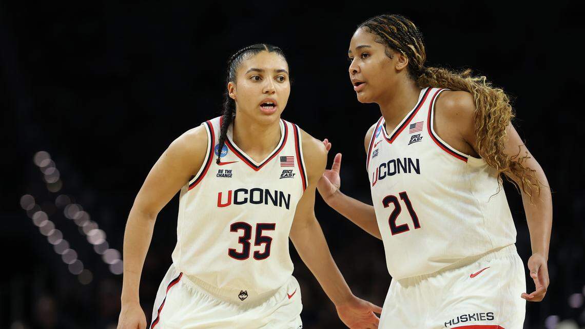 First betting line released for South Carolina WBB vs. UConn Final Four game