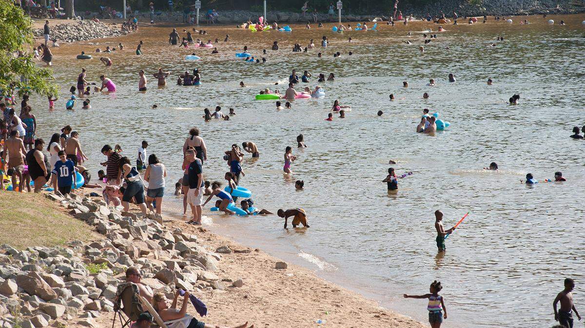 Midlands residents gather at area parks and events over the Memorial Day Weekend to celebrate the holiday and the coming of summer. Lake Murray Beach Park offers an excellent beach and picnic areas for families and groups.