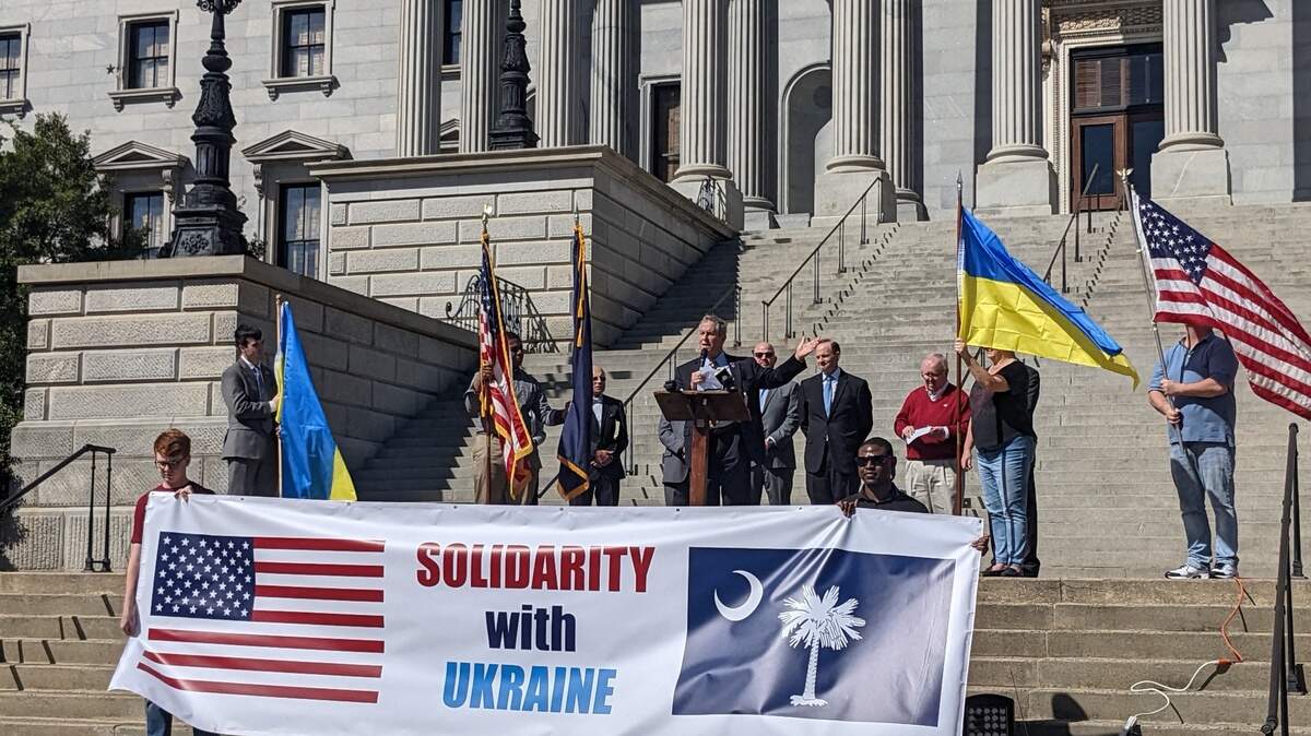 U.S. Rep. Joe Wilson calls for U.S. solidarity with the Ukraine during a rally at the S.C. State House.