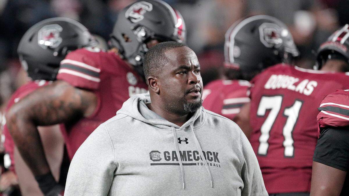 Lonnie Teasley was in his third season as USC offensive line coach.