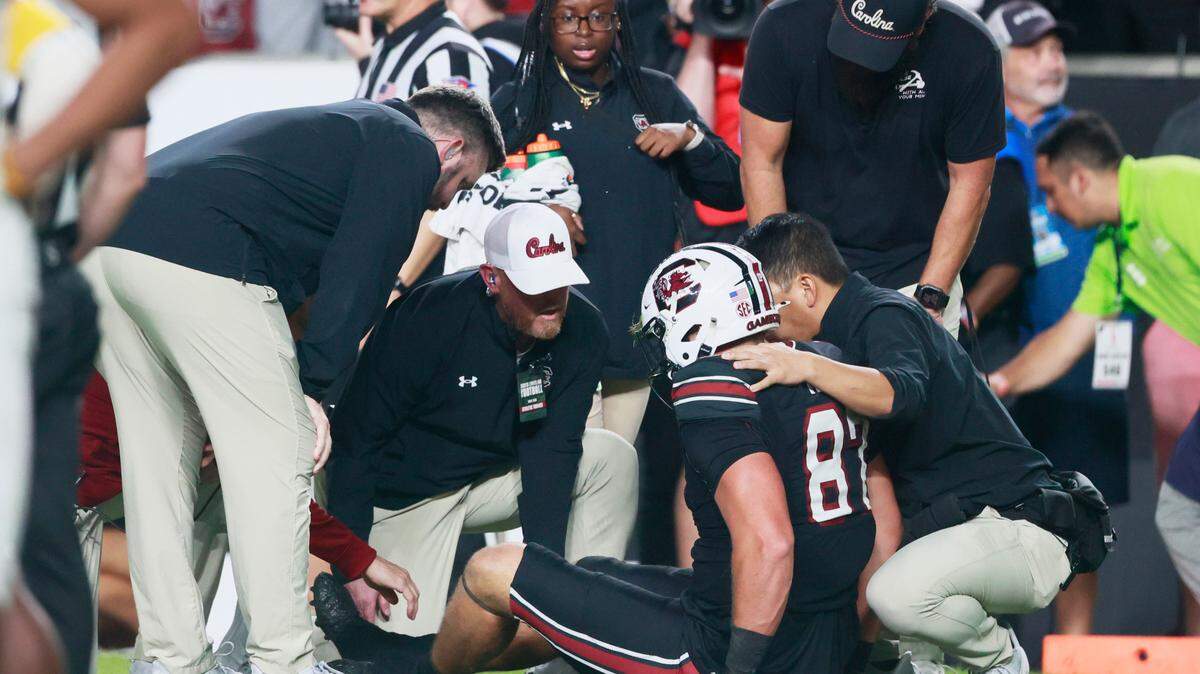 University of South Carolina tight end Brady Hunt (87) appears to be injured during the game against Missouri on Saturday, November 16, 2024.
